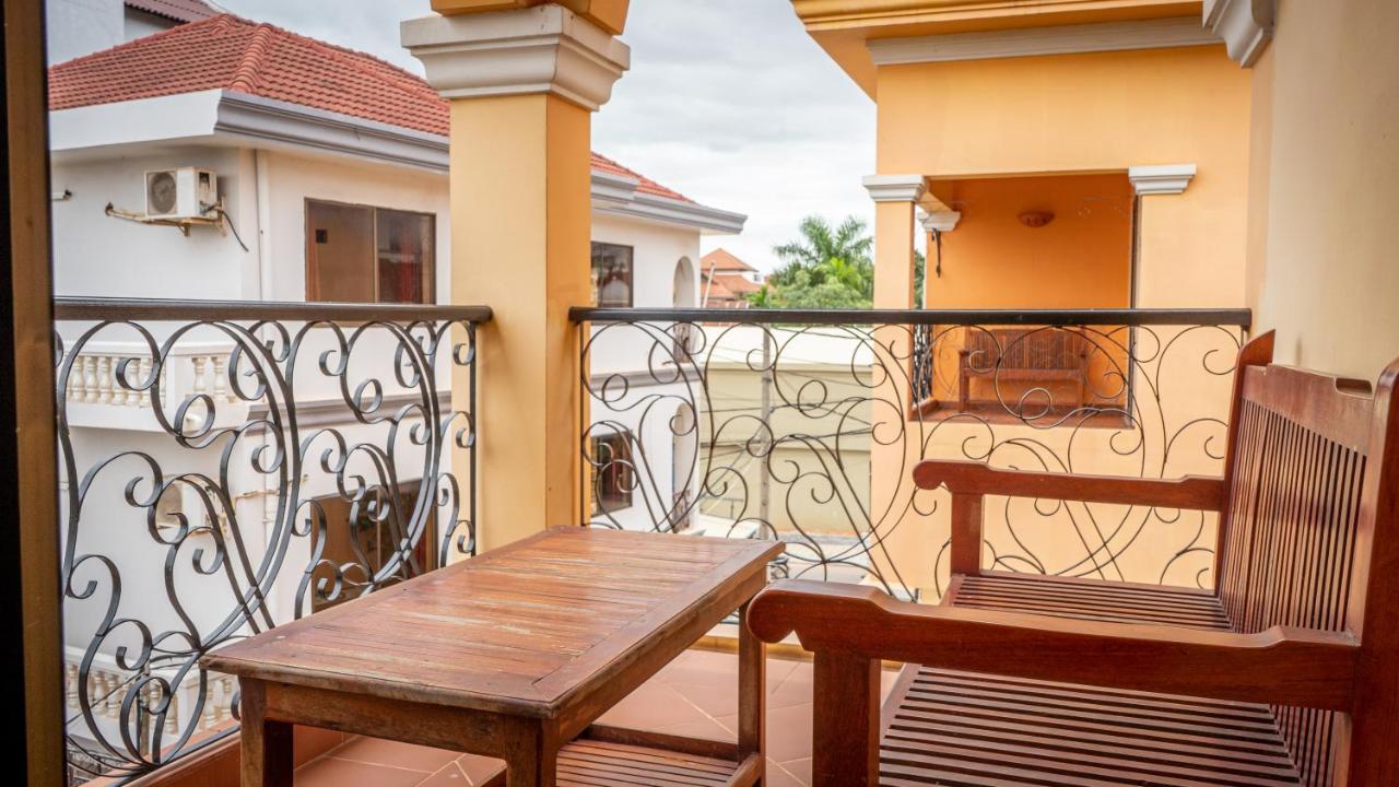 Den Hotel Totonou Ciudad de Siem Riep Exterior foto